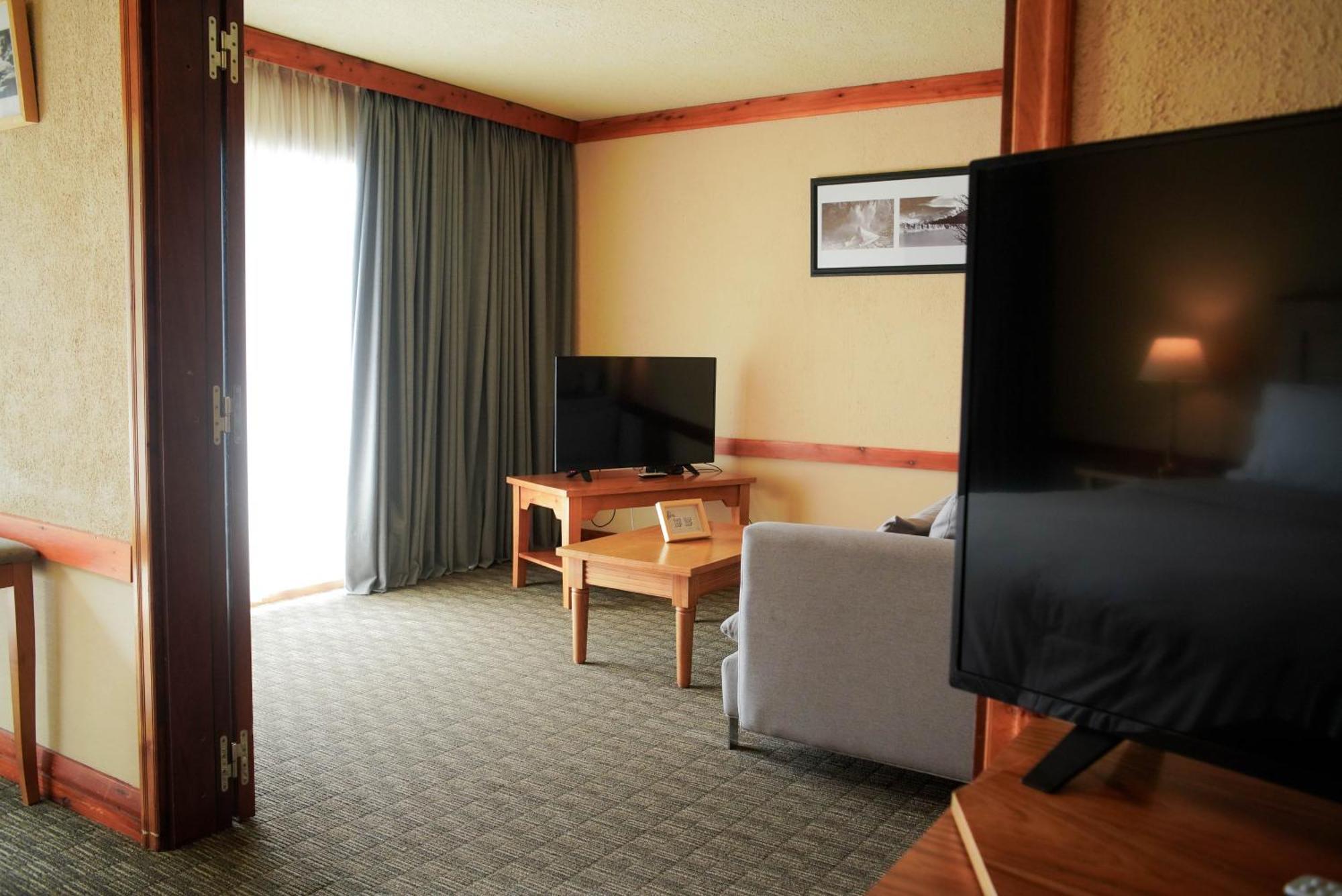 Mirador Del Lago Hotel El Calafate Exterior foto